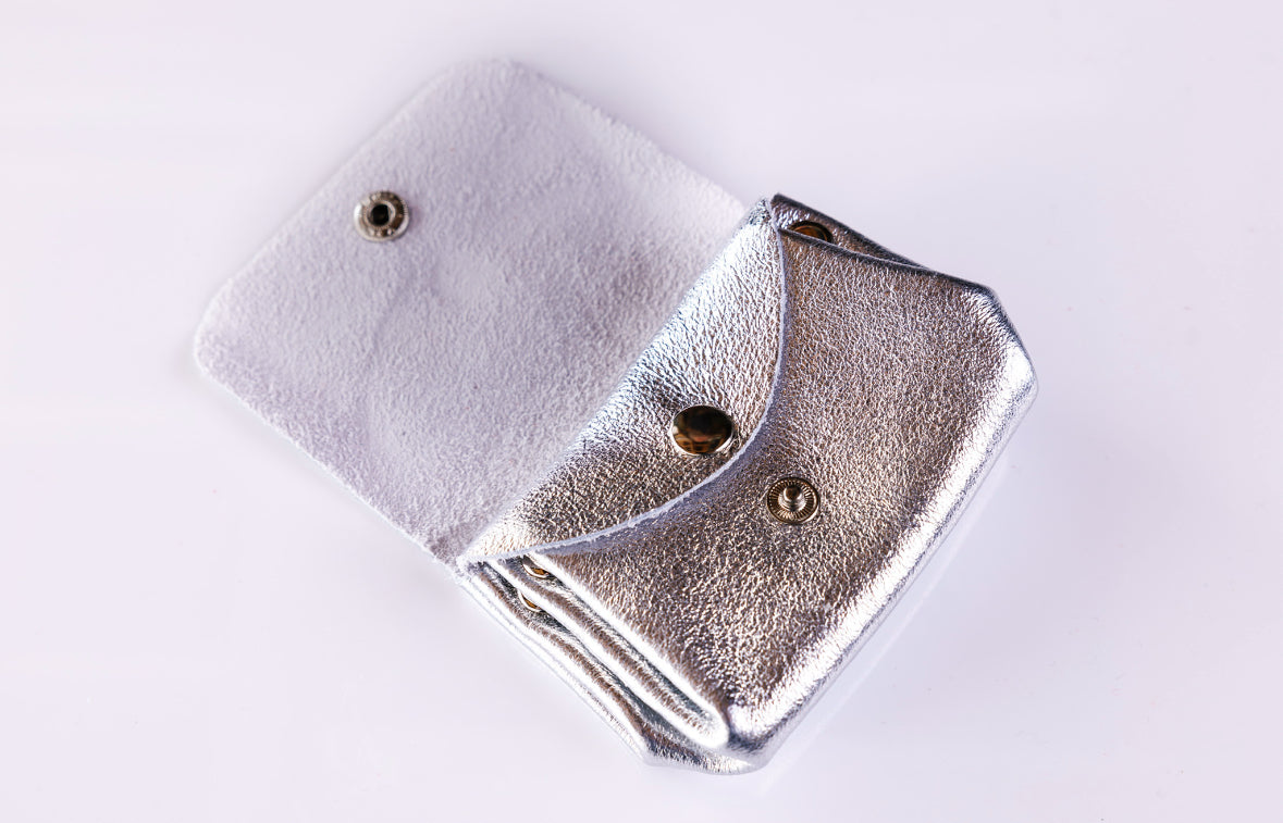 LEATHER METALLIC COIN PURSE SILVER