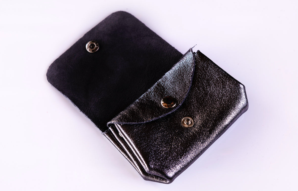 LEATHER METALLIC COIN PURSE PEWTER